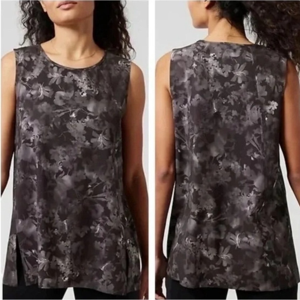 Athleta‎ Zephyr Refined Tank Top in a black floral pattern small